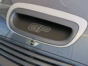 Image 17/25 of Mini Cooper S JCW GP (2006)