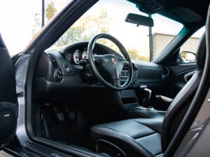 Image 35/47 of Porsche 911 Carrera 4S (2004)