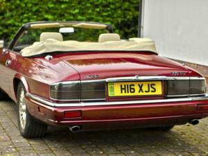 Image 10/50 de Jaguar XJS 5.3 V12 (1995)