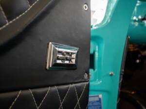 Image 14/38 of Chevrolet Apache Stepside (1958)