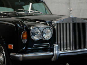 Imagen 7/23 de Rolls-Royce Silver Shadow I (1971)