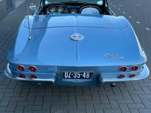 Image 8/22 of Chevrolet Corvette Sting Ray Convertible (1963)