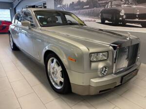 Image 4/20 of Rolls-Royce Phantom VII (2004)