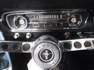 Image 18/50 of Ford Mustang 289 (1965)