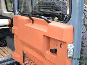 Image 33/50 of Land Rover Defender Tophat (2007)