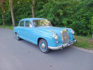 Bild 1/5 von Mercedes-Benz 219 (1959)