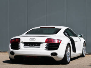 Bild 33/53 von Audi R8 (2008)