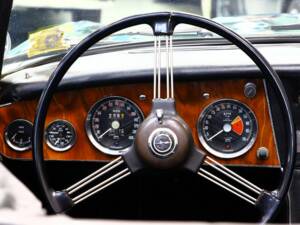 Immagine 10/16 di Austin-Healey 3000 Mk III (BJ8) (1967)