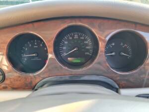 Imagen 8/21 de Jaguar XJR 4.0 (2000)