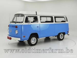 Image 1/15 de Volkswagen T2b Kombi (1973)