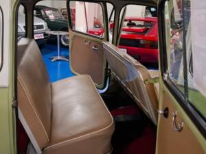 Immagine 29/36 di FIAT 600 D Multipla (1964)