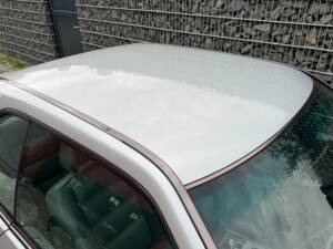 Imagen 94/100 de Mercedes-Benz 300 CE (1992)