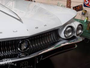 Image 10/47 of Buick Le Sabre Convertible (1960)