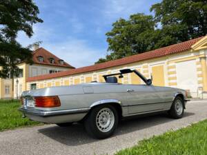 Bild 50/77 von Mercedes-Benz 280 SL (1984)