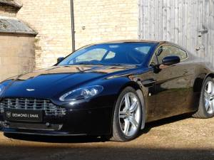Image 1/23 of Aston Martin V8 Vantage (2009)