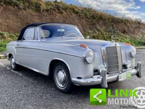 Bild 4/10 von Mercedes-Benz 220 SE Cabriolet (1960)