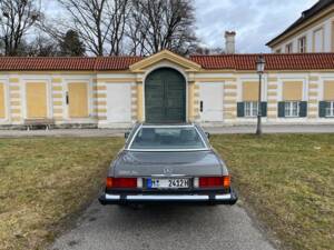 Image 13/96 of Mercedes-Benz 380 SL (1983)