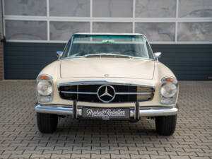 Image 2/97 of Mercedes-Benz 280 SL (1969)