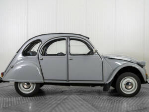 Image 10/50 de Citroën 2 CV 6 (1980)