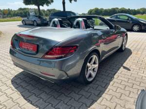 Image 20/20 de Mercedes-Benz SLC 300 (2016)
