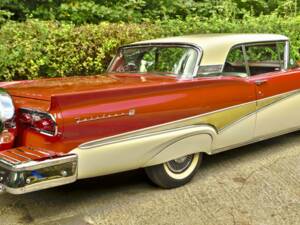 Imagen 5/50 de Ford Fairlane 500 Skyliner (1958)