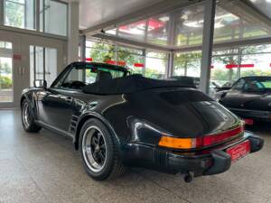 Imagen 7/20 de Porsche 911 Carrera 3.2 (WTL) (1989)