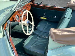 Image 20/24 of Jaguar XK 120 DHC (1953)