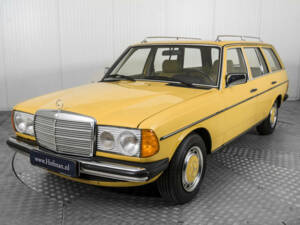 Bild 17/50 von Mercedes-Benz 240 TD (1982)