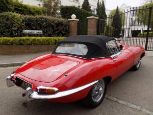 Bild 32/50 von Jaguar E-Type (1967)