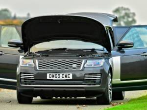 Afbeelding 18/46 van Land Rover Range Rover V8 SV Autobiography (2020)