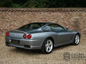 Bild 2/50 von Ferrari 550 Maranello (1999)