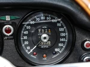 Image 38/43 de Jaguar Type E V12 (1974)