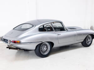 Image 6/42 de Jaguar Type E 3.8 (1963)