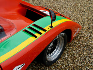 Image 24/50 of McLaren M8C (1970)