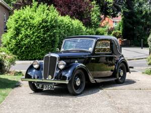 Image 7/33 of Morris 12&#x2F;4 (1935)