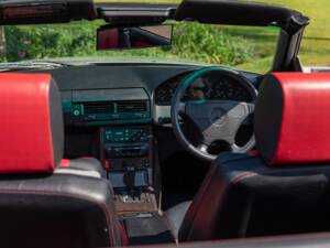 Image 18/50 of Mercedes-Benz SL 320 &quot;Mille Miglia&quot; (1995)