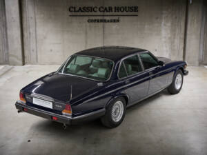 Bild 94/97 von Daimler Double Six (1994)