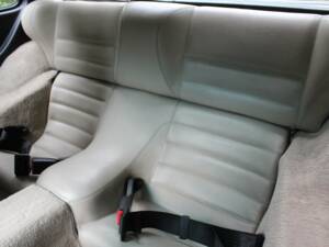 Bild 15/19 von Porsche 944 Turbo (1987)