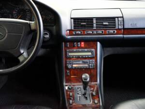 Bild 17/37 von Mercedes-Benz S 500 (1996)