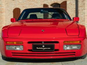 Image 12/50 de Porsche 944 Turbo S (1988)