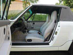 Bild 18/45 von Porsche 911 Carrera 2 (1993)