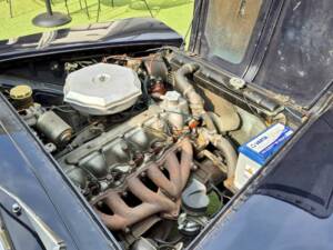 Bild 43/47 von FIAT 2300 (1961)