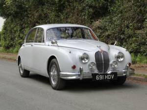 Image 1/18 of Jaguar Mk II 3.4 (1961)