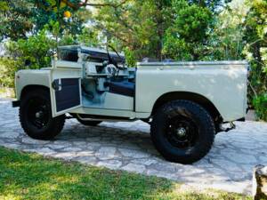 Bild 5/100 von Land Rover 88 (1968)