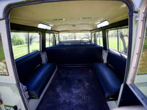 Image 12/14 of Land Rover 109 (1971)
