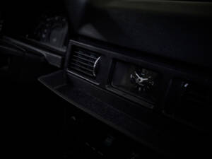 Bild 52/98 von Volvo 244 DL (1975)