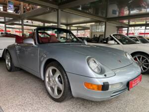 Image 2/19 of Porsche 911 Carrera (1996)