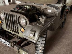 Image 9/10 of Willys-Overland Jeep Station Wagon (1954)