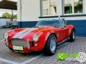 Image 3/10 de AC Cobra Replica (1966)