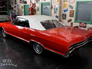 Image 41/41 of Buick Le Sabre Convertible (1966)